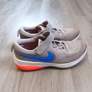Boys Nike Shoes Youth size 3